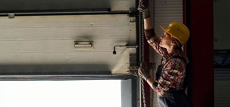 Addressing Common Garage Door Stoppage Issues in Arvin, CA