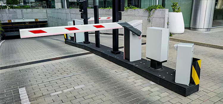 Custom Gate Design & Integration Arvin